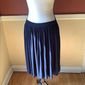 Ivanka Trump pleated navy blue skirt
